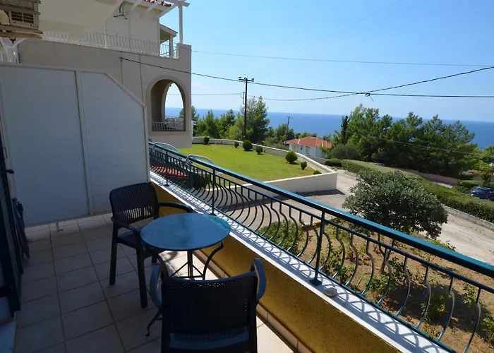 Anna's 招待所 拉瑟